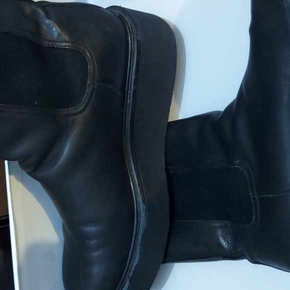 Vince Women's Brinton Flatform Booties. USED - Picture 2 of 11